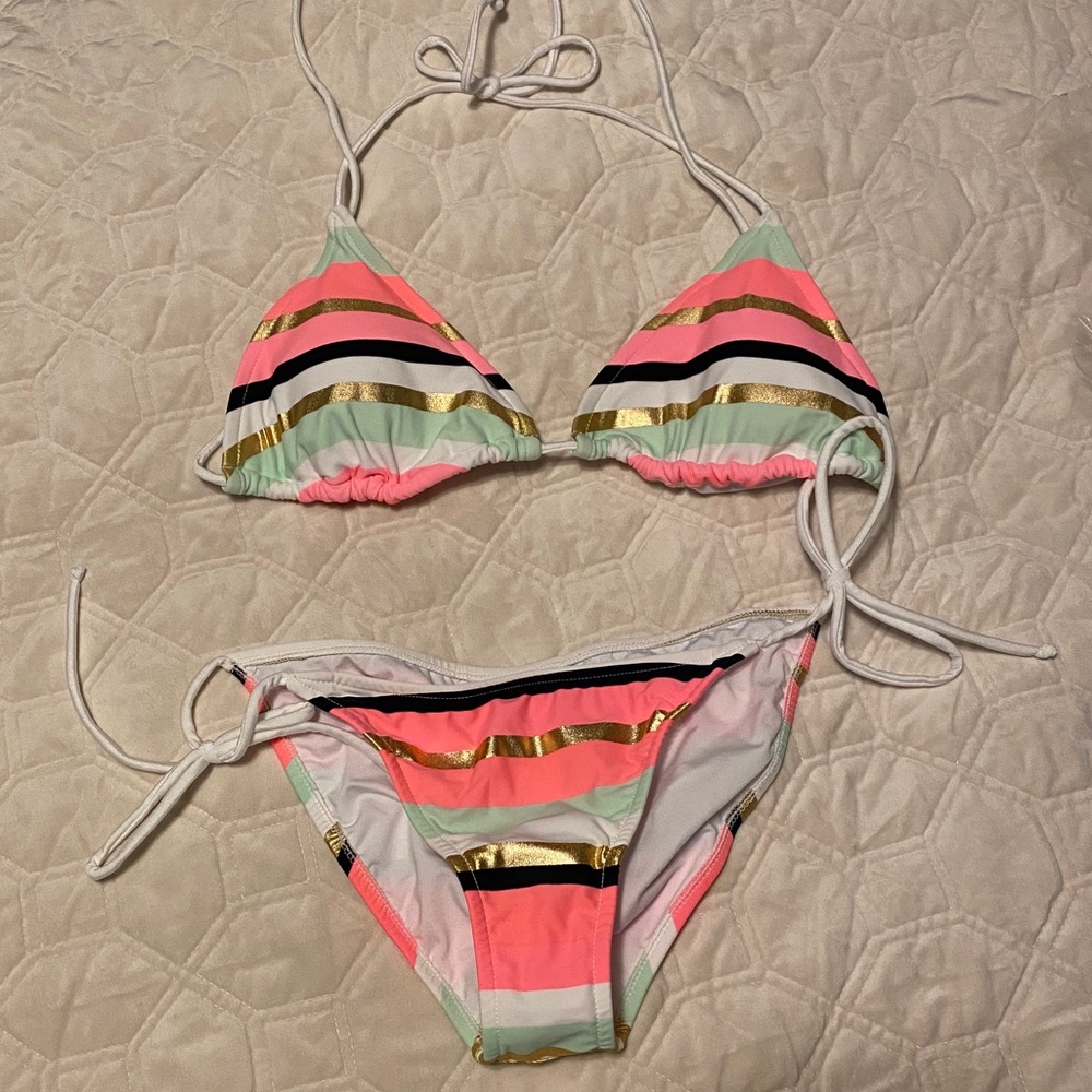Venus bikini